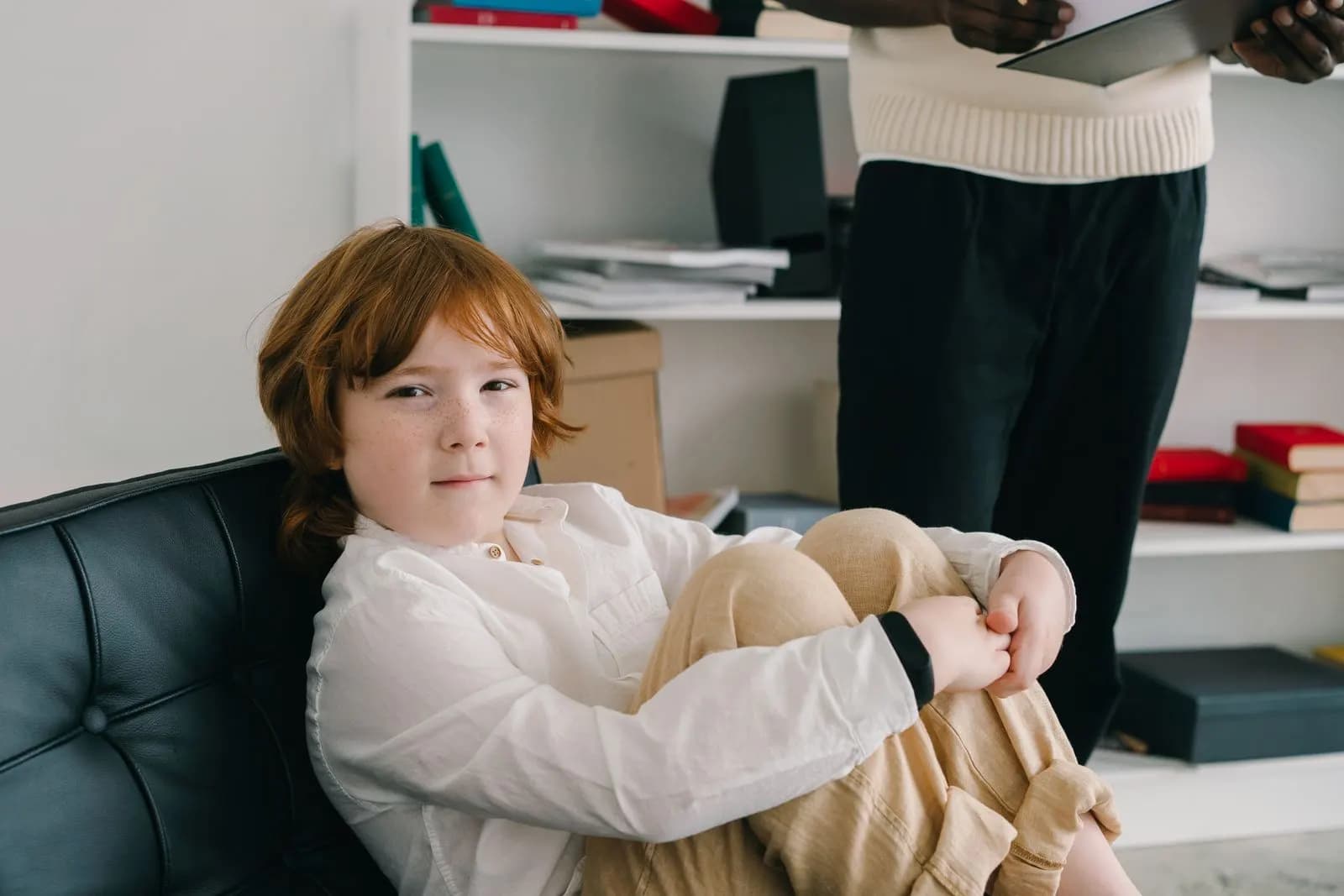 Criança em atendimento terapêutico — cobertura de terapias para autismo pelo plano de saúde